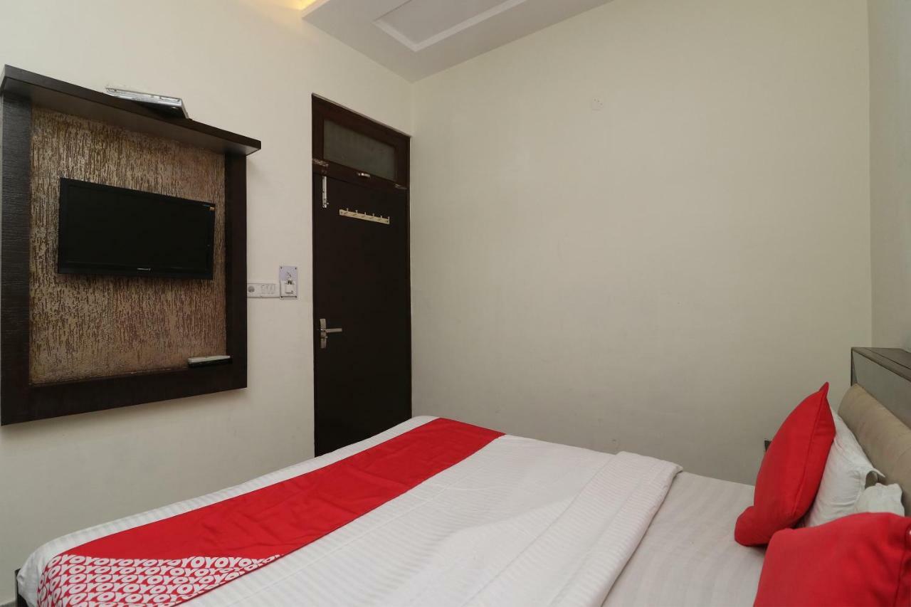 Oyo 24723 Hotel Atul Palace アーグラ エクステリア 写真