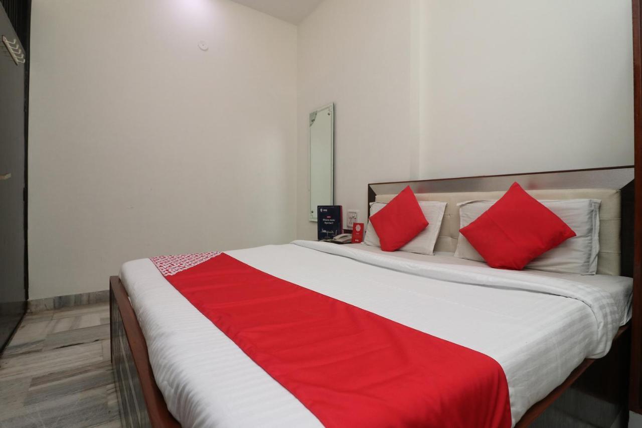 Oyo 24723 Hotel Atul Palace アーグラ エクステリア 写真