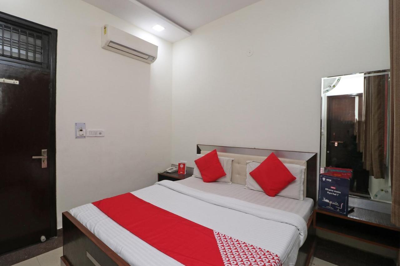 Oyo 24723 Hotel Atul Palace アーグラ エクステリア 写真